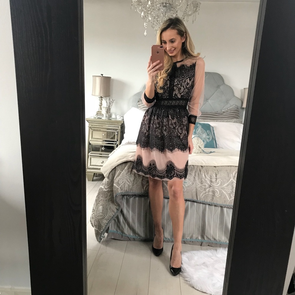 Long Sleeve Elegant Black and Blush Lace Dress - Picture 4 of 8